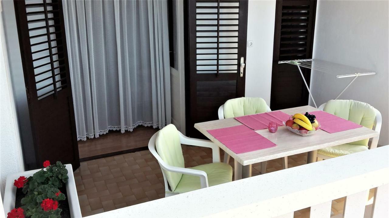 Guest House Fenix Brela Exterior photo